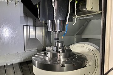 五軸高速加工機